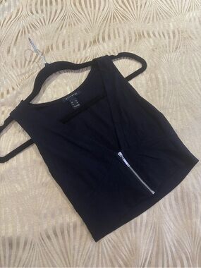 Black Zip-Front Crop Tank Top Ribbed